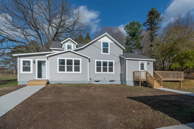 $399,900 | 6124 South 124th Avenue, Rothbury, MI 49452