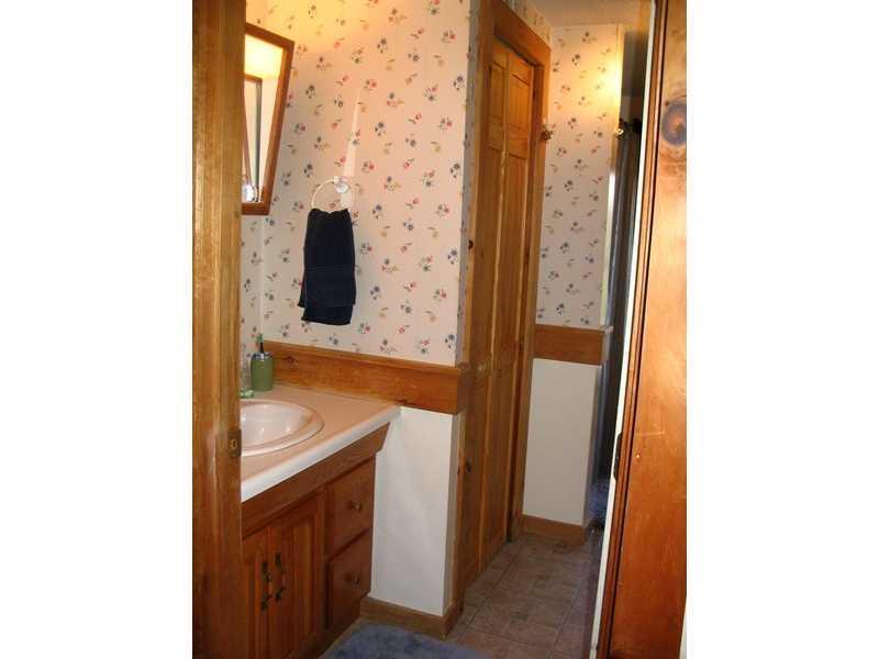 17 Shaw Road Plymouth, ME 04969 - Photo 15 of 30 Bathroom.