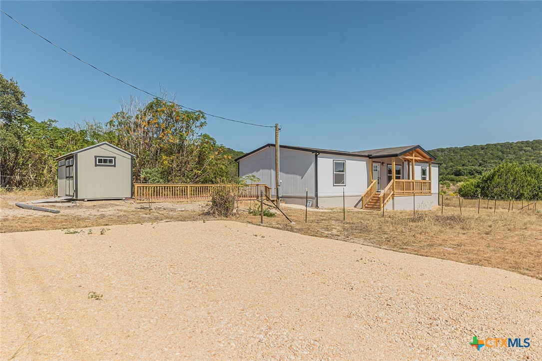 3505 Ivy Gap Road Kempner, TX 76539 - Photo 4 of 43 a view of a house with a snow