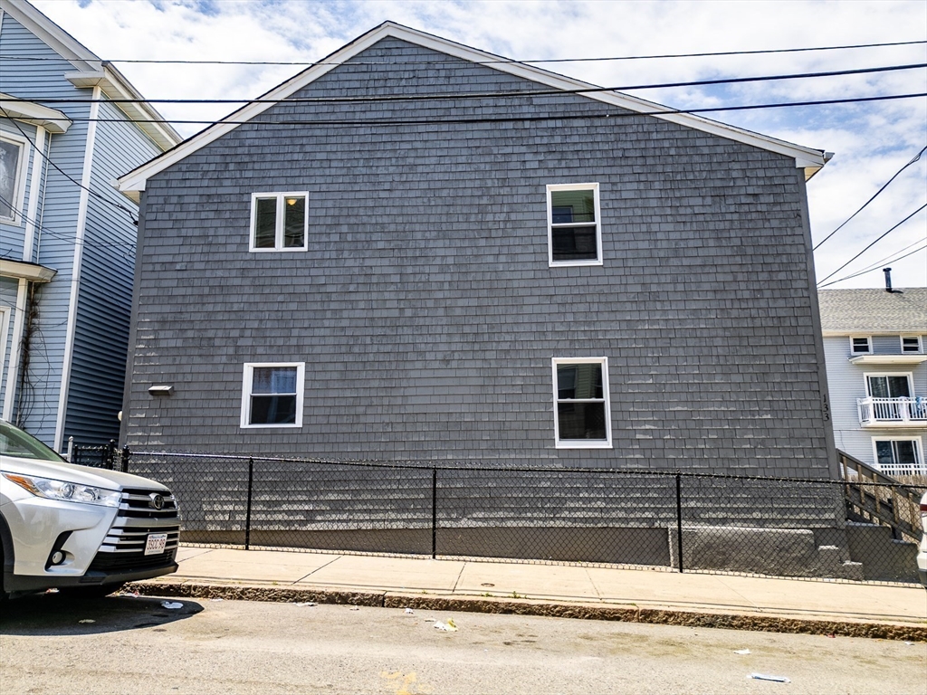 133 Fountain Street Fall River, MA 02721 - Photo 4 of 40 Gallery Image 4