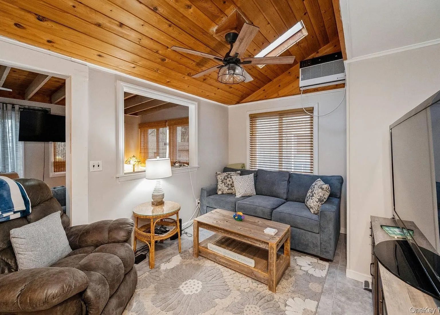 14 East Landing Road Hampton Bays, NY 11946 - Photo 8 of 17