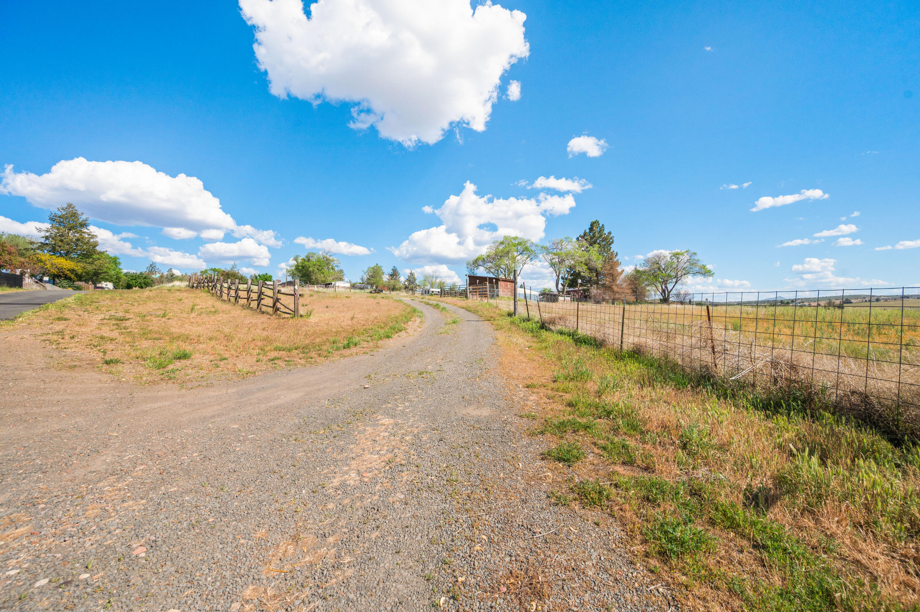 133 Southwest Tompsett Street Madras, OR 97741 - Photo 54 of 56