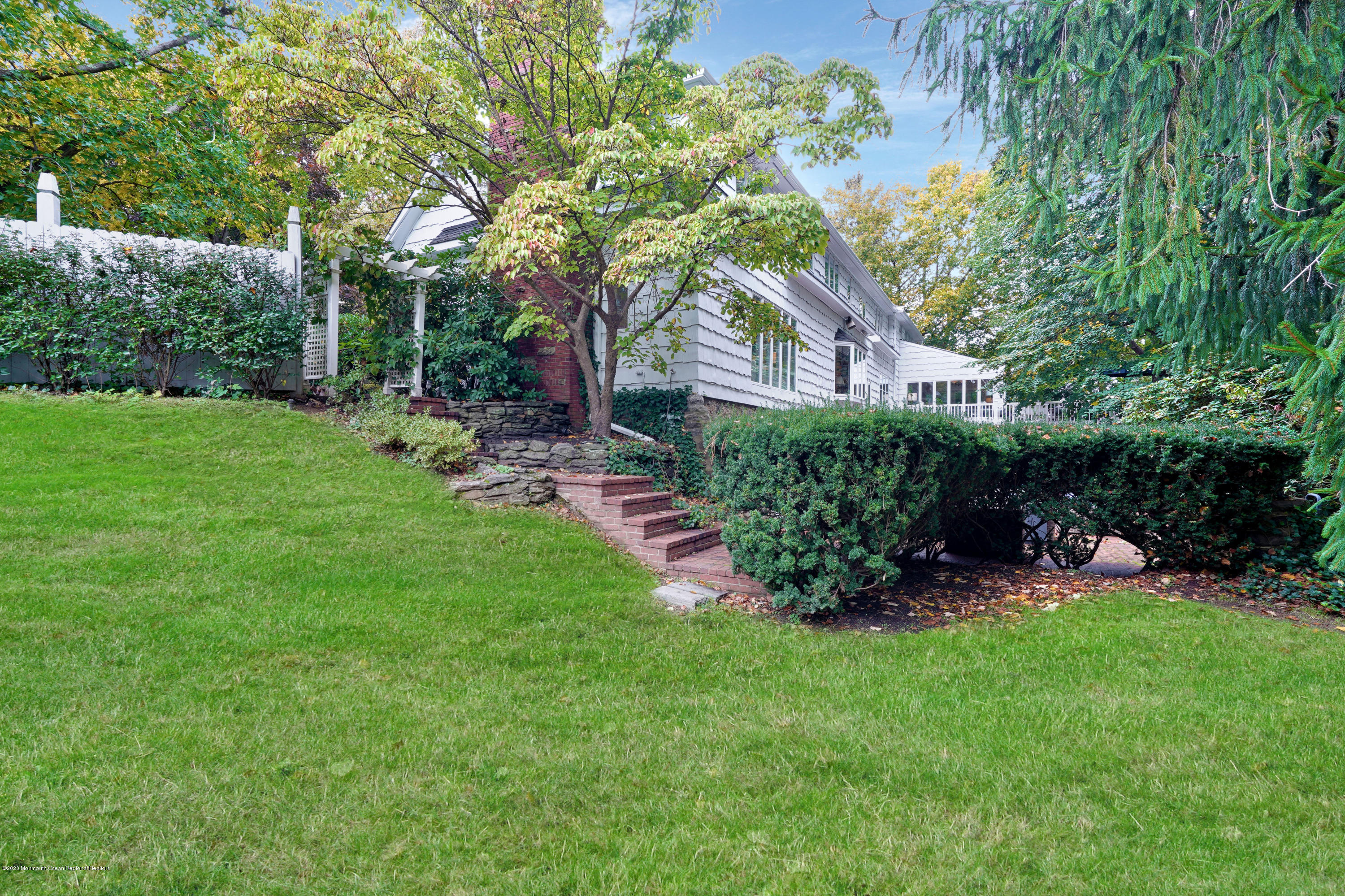 8 South Rohallion Drive Rumson, NJ 07760 - Photo 36 of 41 110_ros00559-ros00563_1