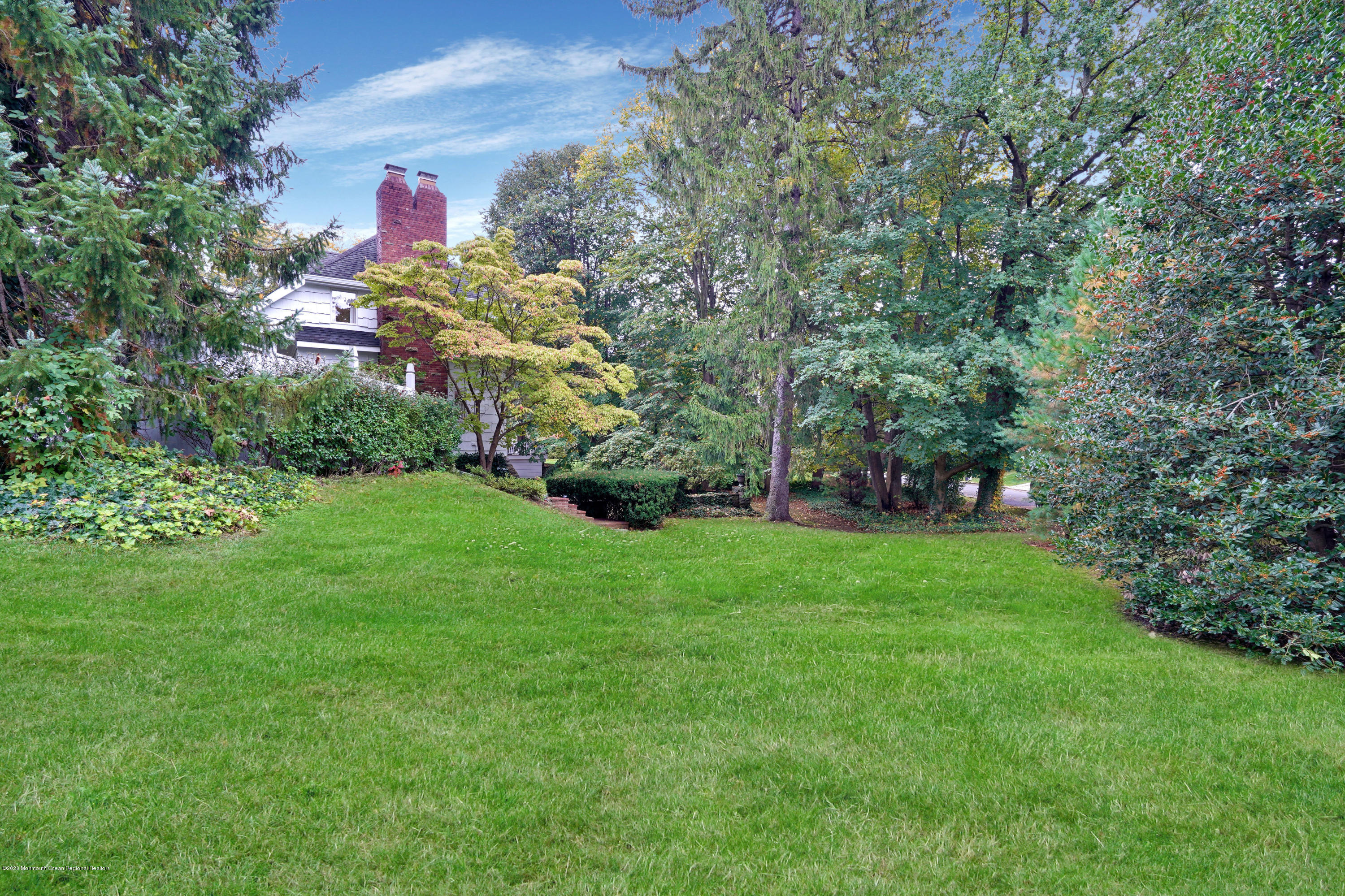 8 South Rohallion Drive Rumson, NJ 07760 - Photo 37 of 41 111_ros00564-ros00568_1