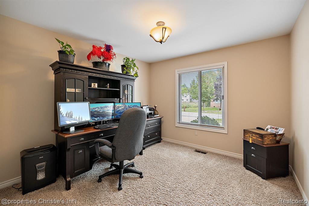 3654 McComb Drive Rochester Hills, MI 48307 - Photo 43 of 49