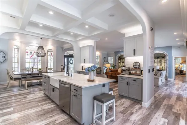 $750,000 | 23100 Southeast Highway 42, Umatilla, FL 32784