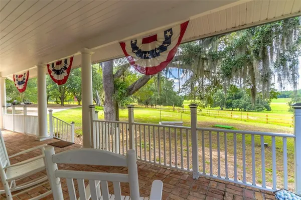$750,000 | 23100 Southeast Highway 42, Umatilla, FL 32784