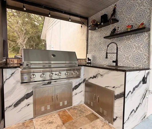 $750,000 | 23100 Southeast Highway 42, Umatilla, FL 32784