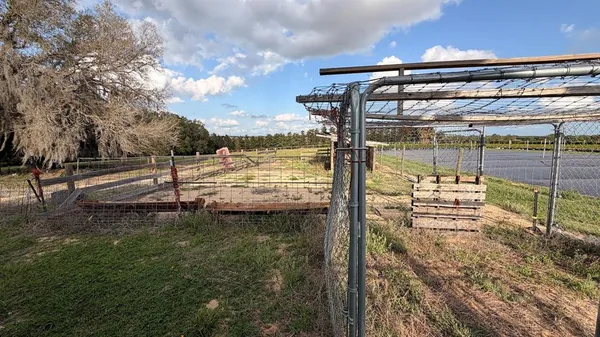 $750,000 | 23100 Southeast Highway 42, Umatilla, FL 32784