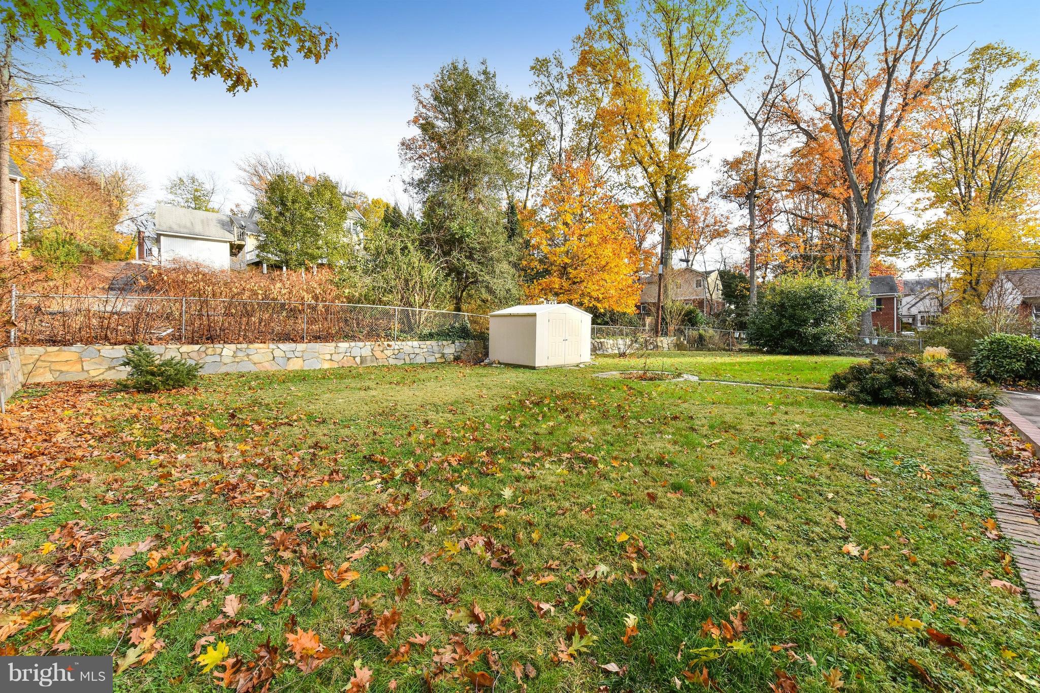 3009 Russell Road Alexandria, VA 22305 - Photo 26 of 30 Huge fenced back yard