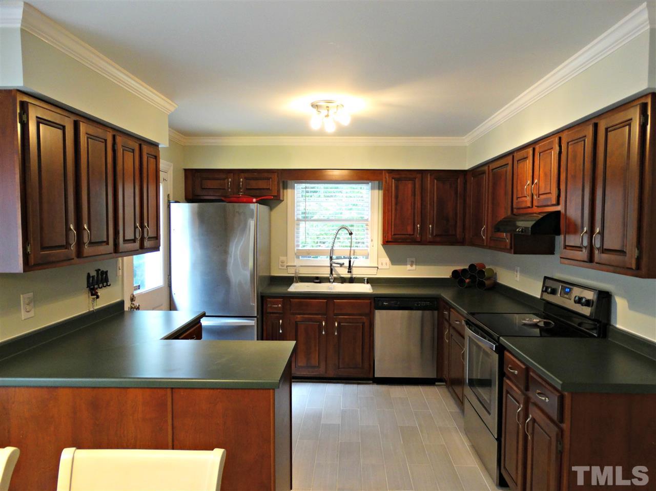 3116 East Folkestone Place Raleigh, NC 27604 - Photo 6 of 23