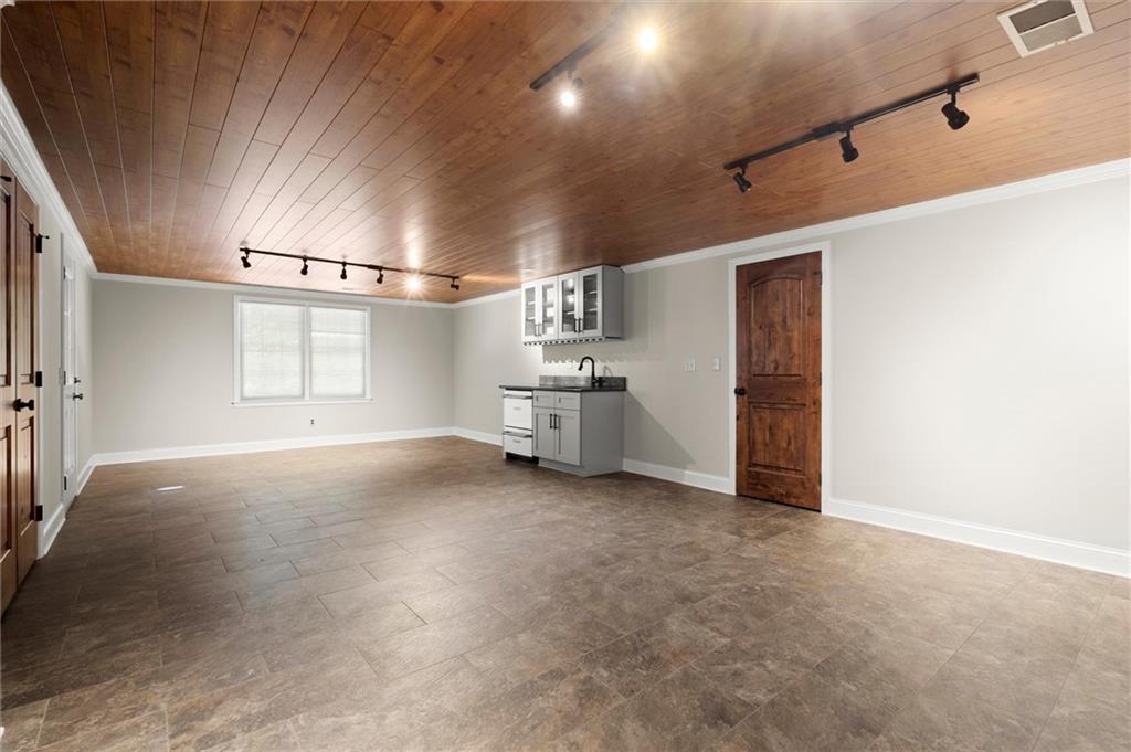 9335 Huntcliff Trace Atlanta, GA 30350 - Photo 73 of 113