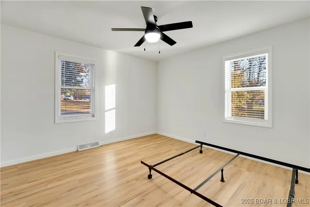 $284,900 | 303 North Chestnut Street, Eldon, MO 65026