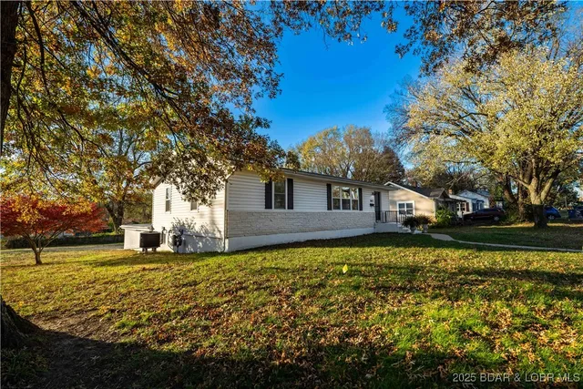 $284,900 | 303 North Chestnut Street, Eldon, MO 65026