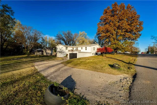 $284,900 | 303 North Chestnut Street, Eldon, MO 65026