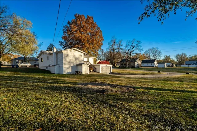 $284,900 | 303 North Chestnut Street, Eldon, MO 65026