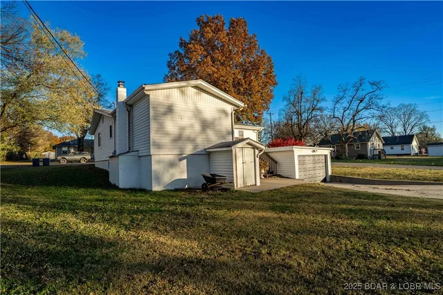 $284,900 | 303 North Chestnut Street, Eldon, MO 65026