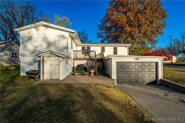 $284,900 | 303 North Chestnut Street, Eldon, MO 65026