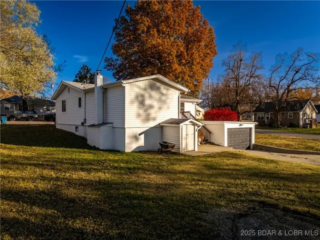 $284,900 | 303 North Chestnut Street, Eldon, MO 65026