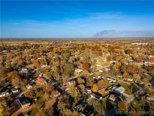 $284,900 | 303 North Chestnut Street, Eldon, MO 65026