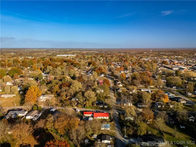 $284,900 | 303 North Chestnut Street, Eldon, MO 65026