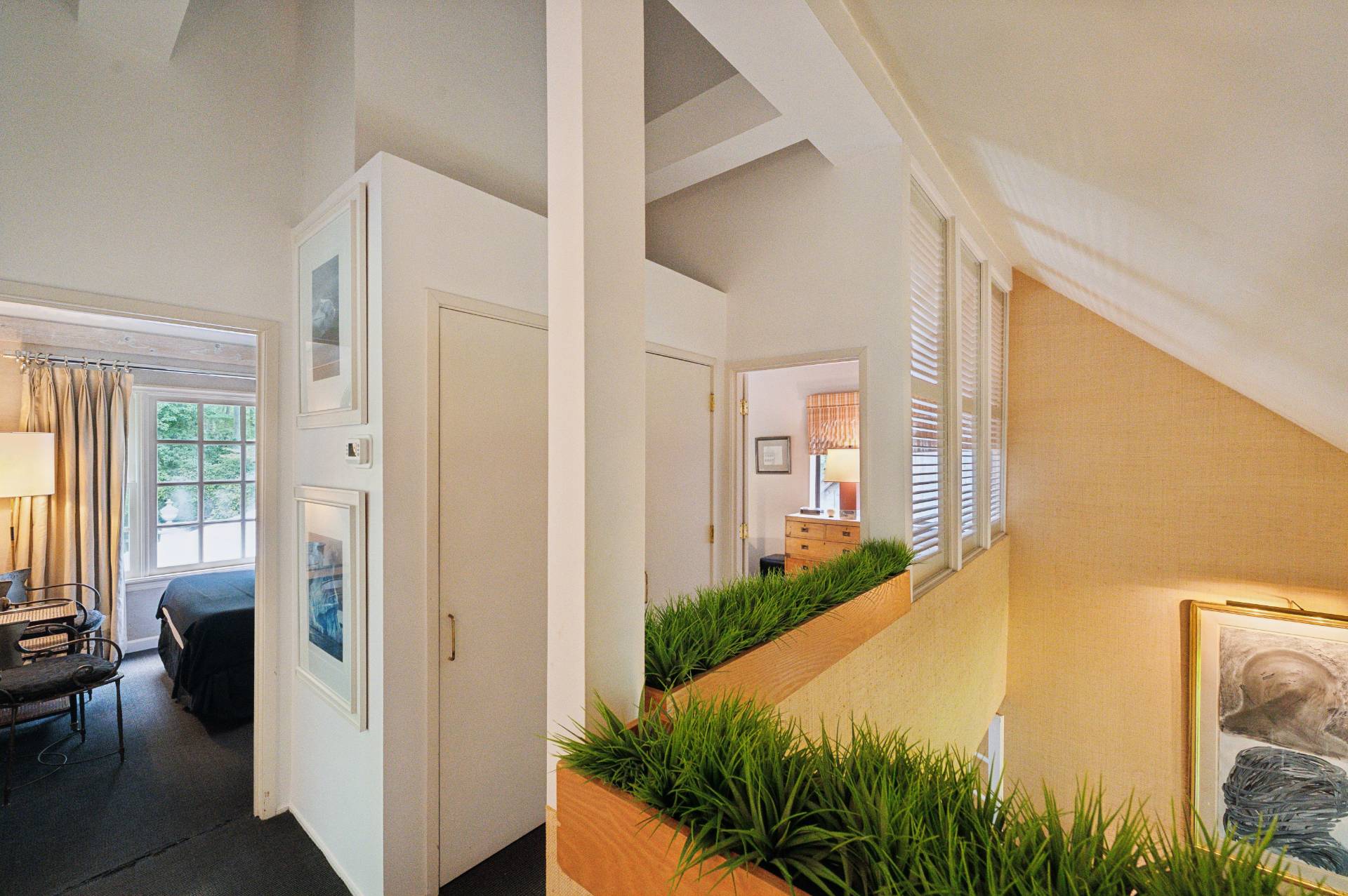 5 White Pine Road East Hampton, NY 11937 - Photo 22 of 33 Gallery Image 22