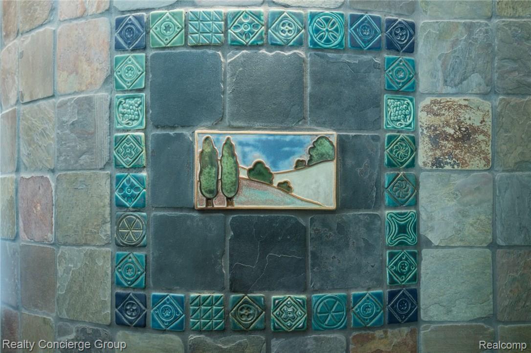 6022 Challis Road Brighton, MI 48116 - Photo 21 of 41 Amazing detail!