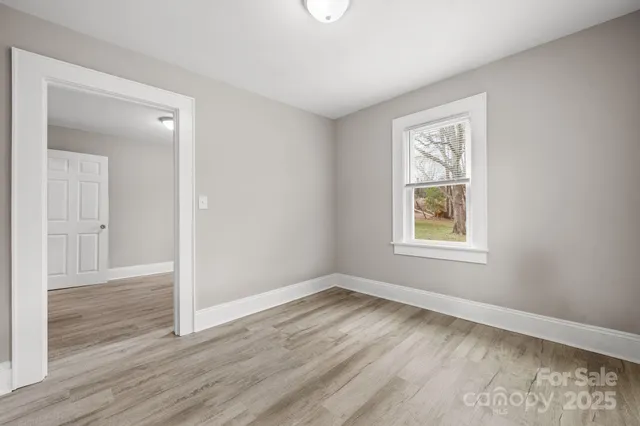 $250,000 | 1529 4th Street Northeast, Hickory, NC 28601