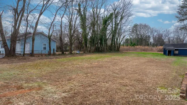 $250,000 | 1529 4th Street Northeast, Hickory, NC 28601