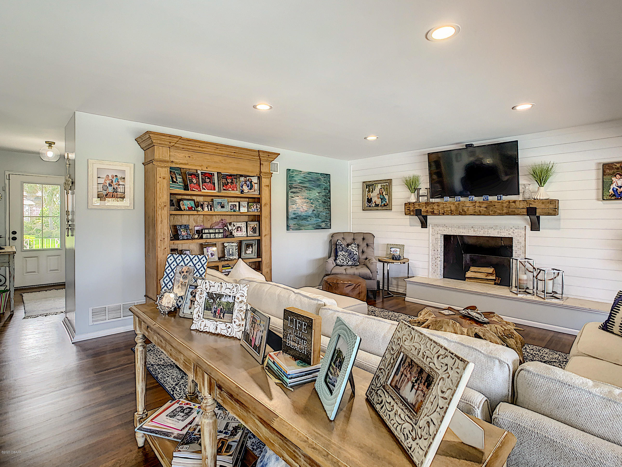 452 Triton Road Ormond Beach, FL 32176 - Photo 10 of 44 Family Room