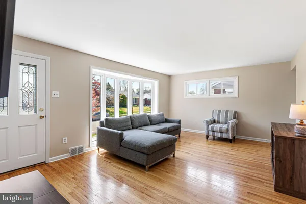 $345,000 | 2245 Martin, Morton, PA 19070