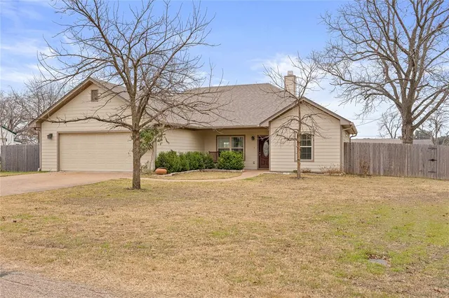 $299,000 | 10514 Mesa Drive, Waco, TX 76708