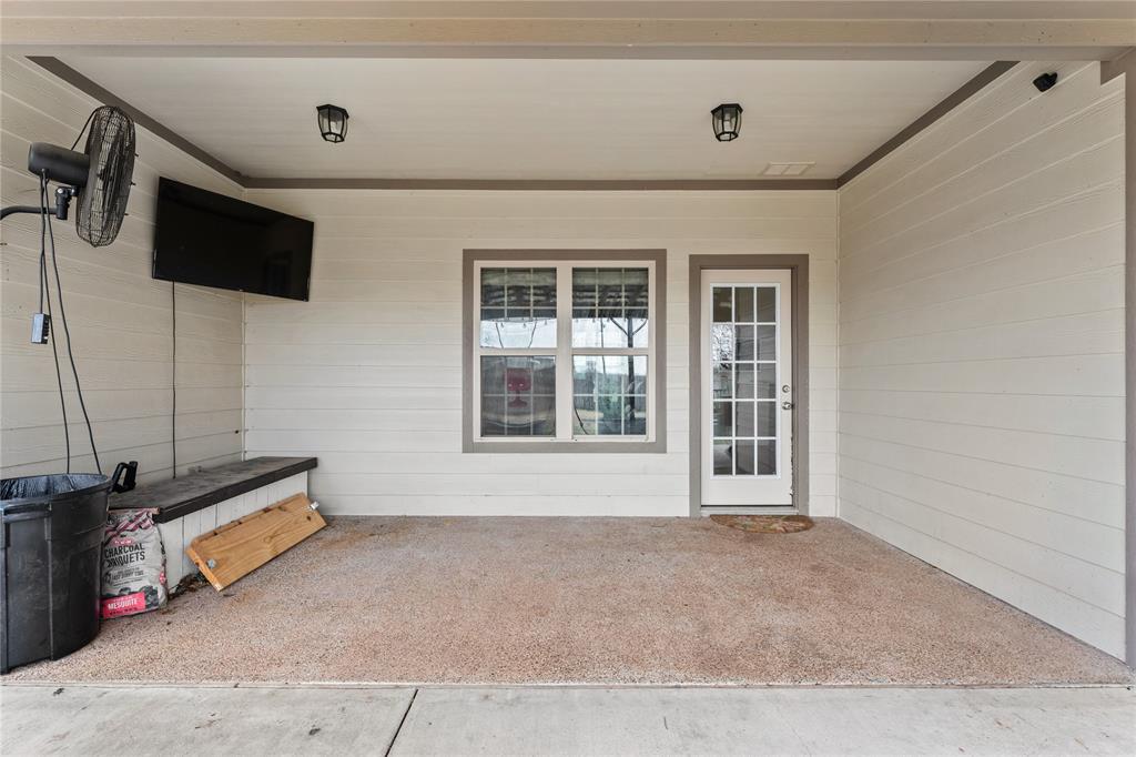 10514 Mesa Drive Waco, TX 76708 - Photo 34 of 39 View of exterior entry