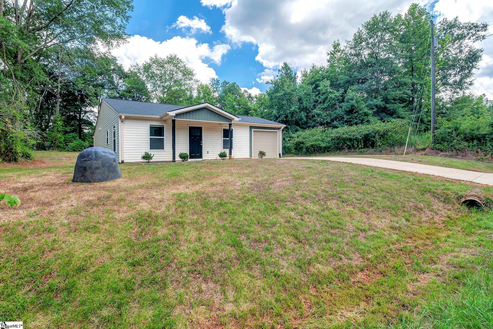 127 State Rd S-42-8233 Inman, SC 29349 - Photo 4 of 35