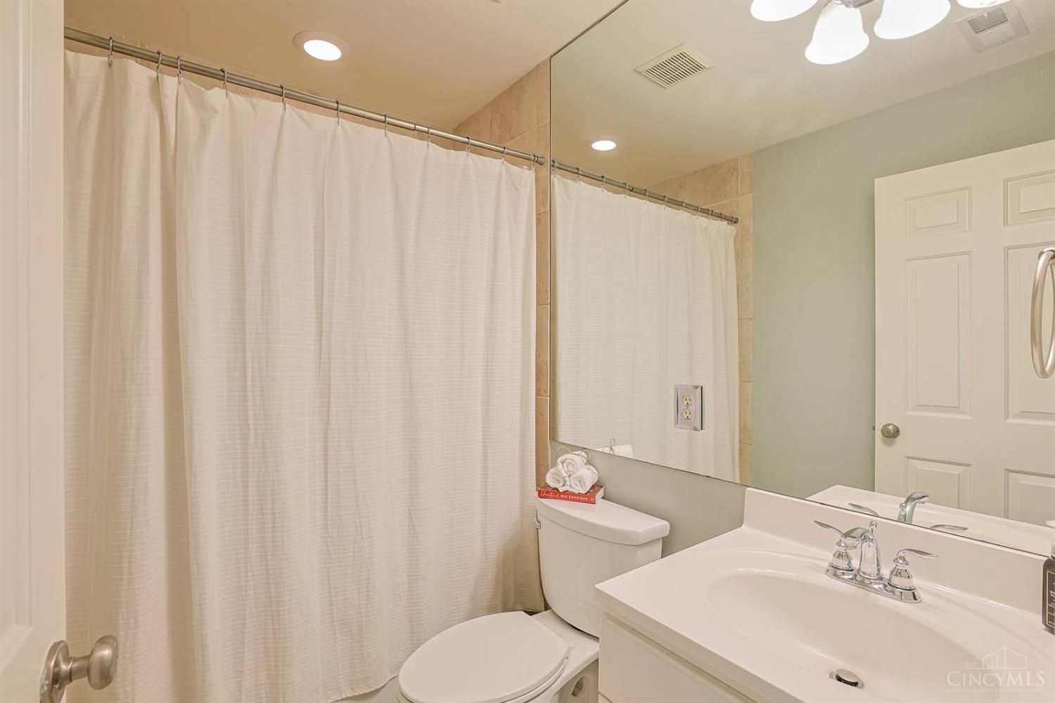 7940 Shawnee Run Road Cincinnati, OH 45243 - Photo 42 of 68