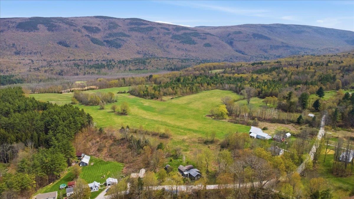 81 Easy Street Danby, VT 05739 - Photo 18 of 39