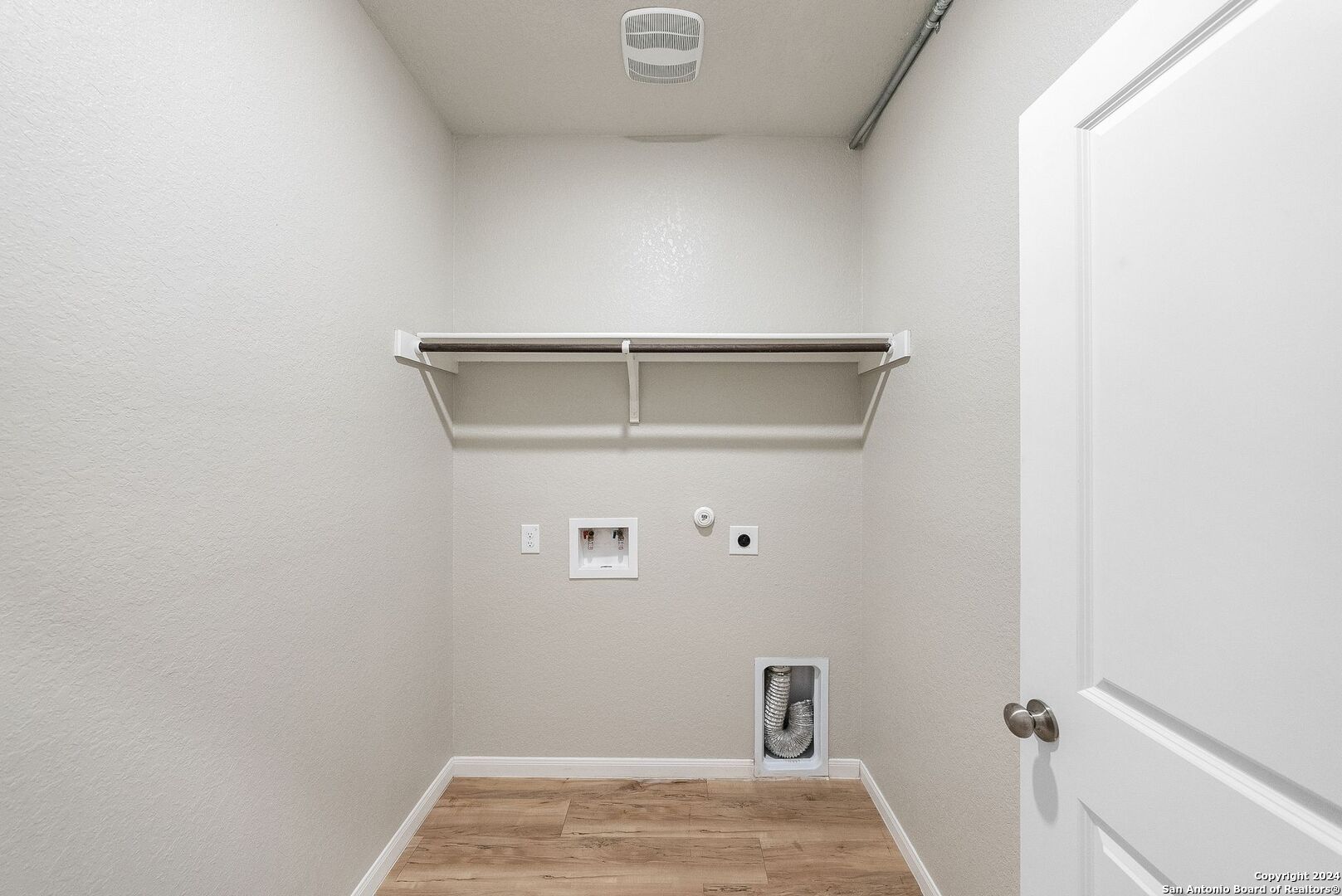 10535 Margarita Loop Converse, TX 78109 - Photo 28 of 51 a view of bedroom