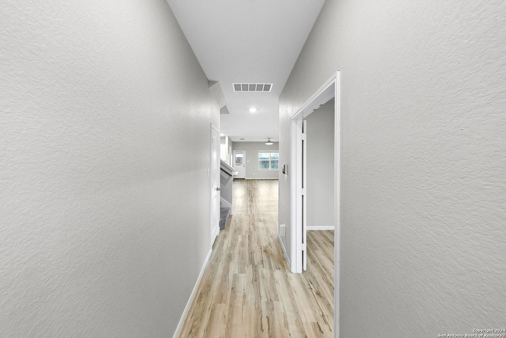 10535 Margarita Loop Converse, TX 78109 - Photo 5 of 51