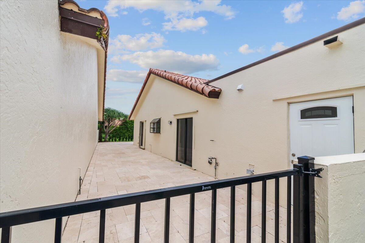 7695 Solimar Circle Boca Raton, FL 33433 - Photo 28 of 38 12-DSC_5241