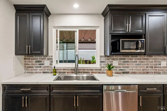 $250,000 | 2412 Foothill Boulevard, Unit 110, Calistoga, CA 94515