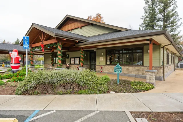 $250,000 | 2412 Foothill Boulevard, Unit 110, Calistoga, CA 94515