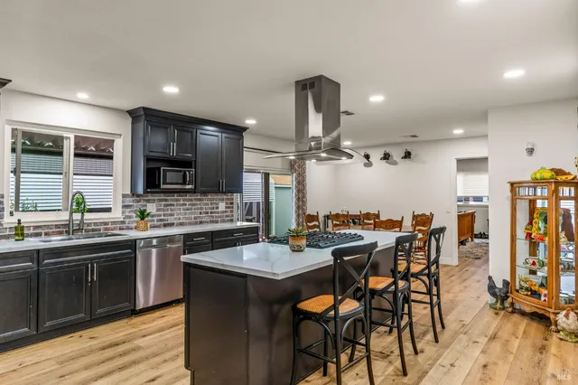 $250,000 | 2412 Foothill Boulevard, Unit 110, Calistoga, CA 94515