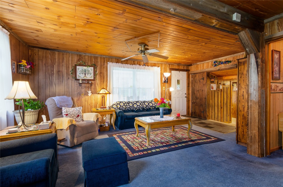 253 Foster Road Vestal, NY 13850 - Photo 3 of 13 Gallery Image 3
