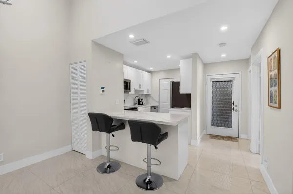 $190,000 | 15453 Lakes Of Delray Boulevard, Unit 204, Delray Beach, FL 33484