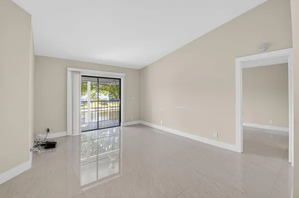 $190,000 | 15453 Lakes Of Delray Boulevard, Unit 204, Delray Beach, FL 33484
