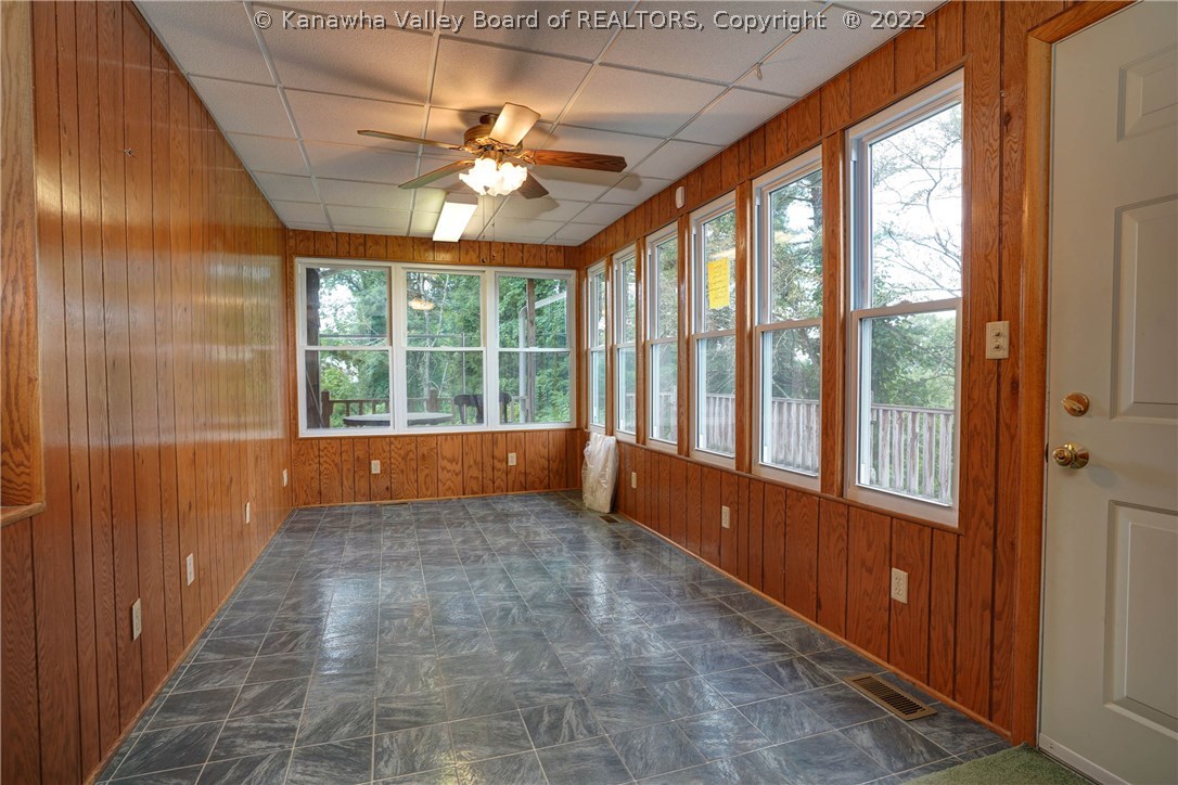 219 Winfield Road St. Albans, WV 25177 - Photo 8 of 48 Gallery Image 8