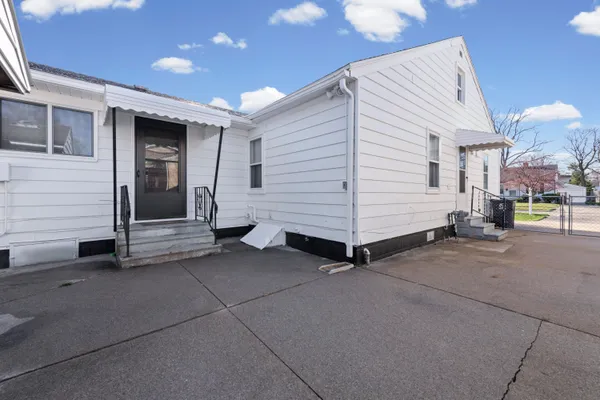 $279,900 | 731 Donald Avenue, Royal Oak, MI 48073