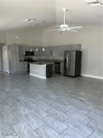 $1,700 | 154 Village Circle, LaBelle, FL 33935