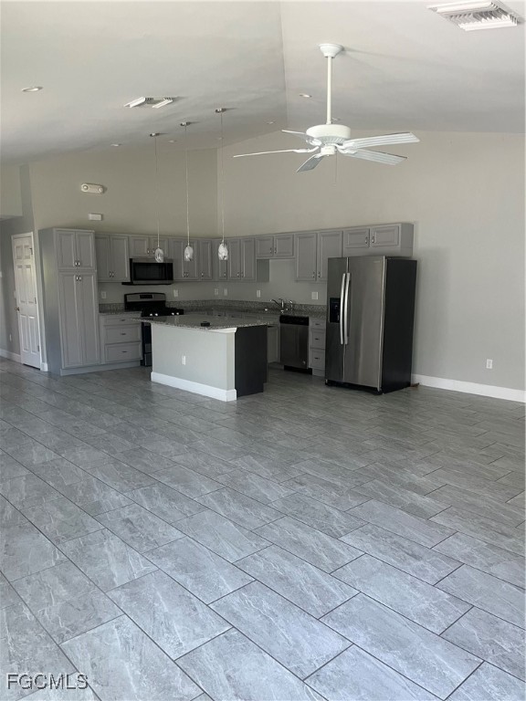 154 Village Circle LaBelle, FL 33935 - Photo 2 of 6 a view of a kitchen with a sink