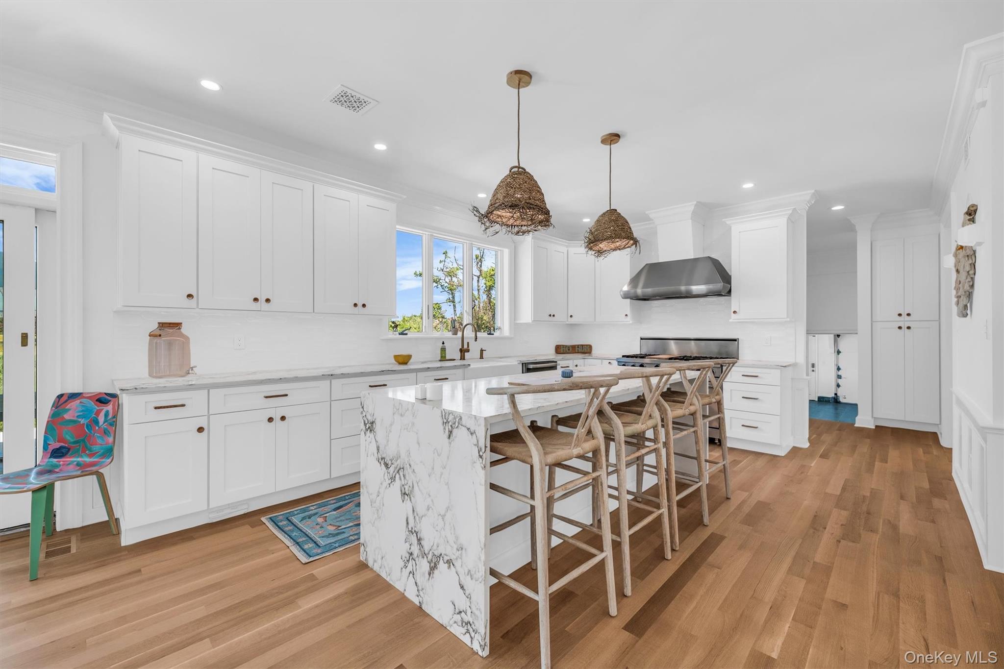 68 South Howells Point Road Bellport, NY 11713 - Photo 11 of 47